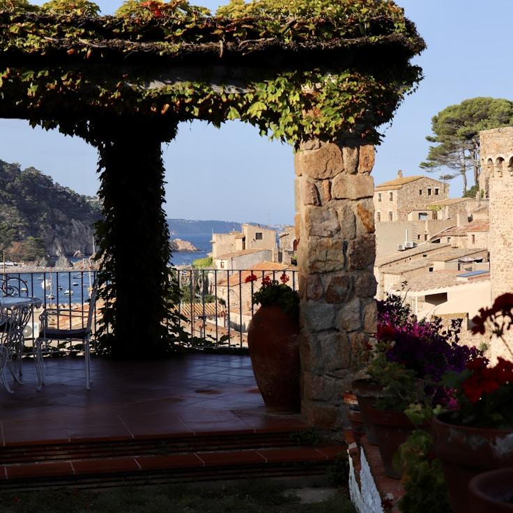 Outdoor terrace seating suitable for families in Amsterdam